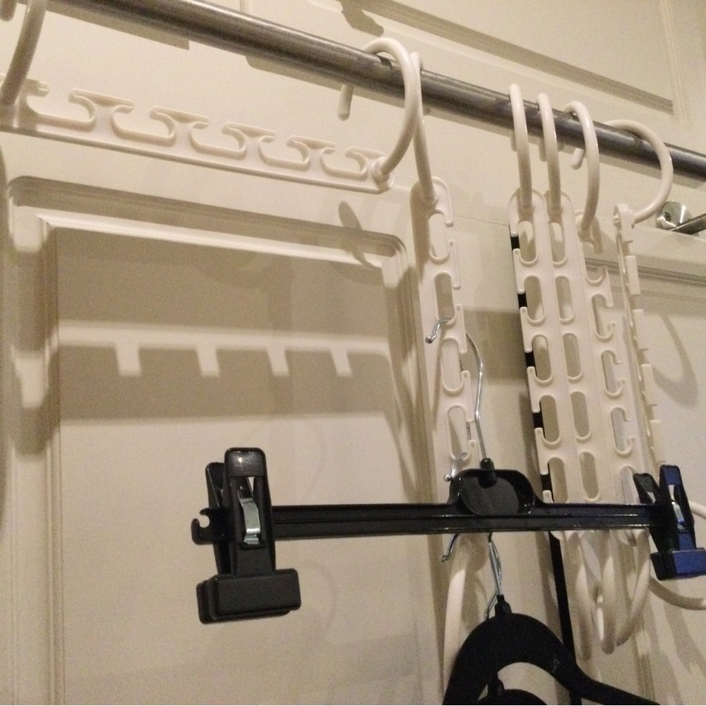 Saving space hooks - Picture 2 of 2